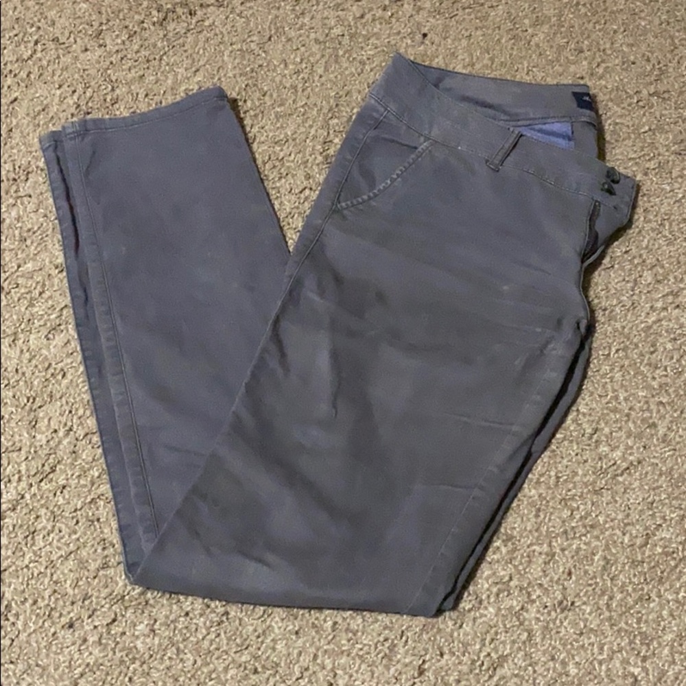 Straight leg khaki pant